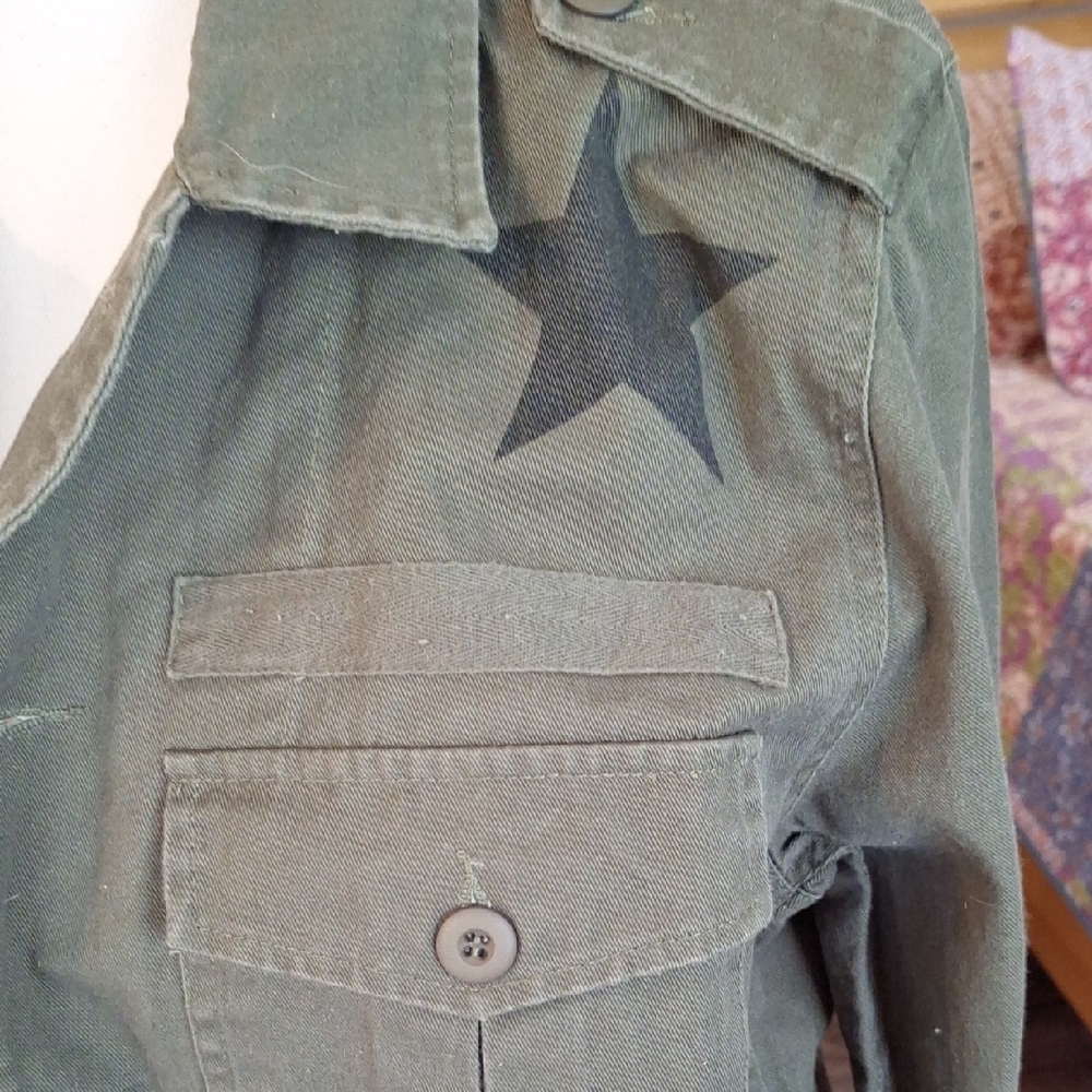 Women's Olive Star-Print Military Field Jacket - Picture 2 of 7